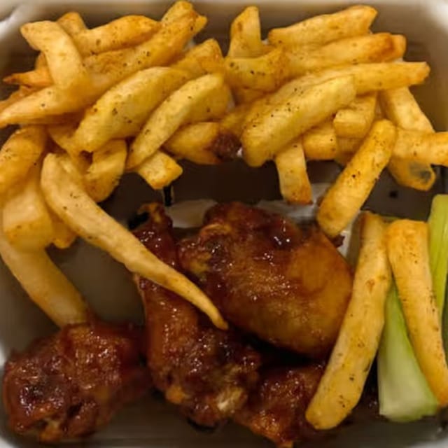 Boneless Wing 5-piece Combo.